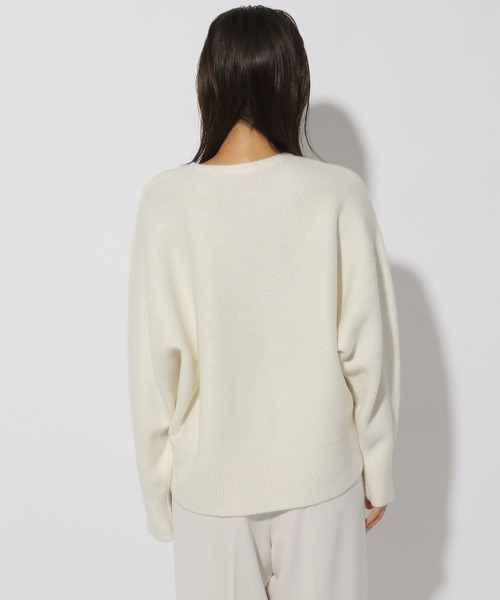 Elura（エルーラ）の「ヤクライクドルマンニット/243715（ニット/セーター・レディース・ホワイト/ライトグレー/ダークブラウン/ブルー系その他4・FREE）」の10枚目の写真