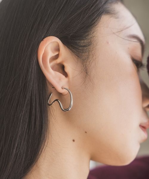 JEANASIS(ジーナシス)の「【ステンレス】アシメフープピアス/253476(ピアス(両耳用)・レディース・シルバー/ゴールド・FREE)」の19枚目の写真