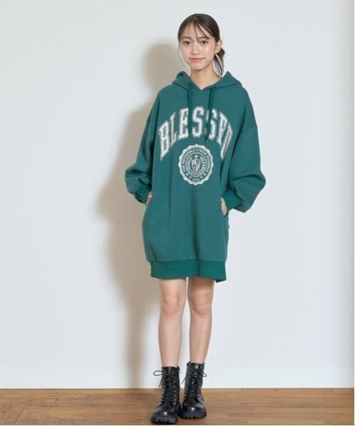 LOVETOXIC（ラブトキシック）の「【GOODPRICE】裏起毛パーカワンピース（ワンピース・キッズ・トップグレー/ブラック/アイボリー/グリーン・S:140cm/L:160cm/M:150cm）」の4枚目の写真
