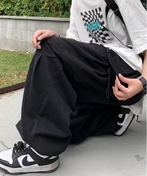 MODISH GAZE(モディシュガゼ)の「【MODISH GAZE】サイドポケット付き ワイドカーゴパンツ(カーゴパンツ・メンズ・カーキ/ブラック・MEDIUM/LARGE)」の10枚目の写真