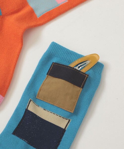BEAMS BOY(ビームスボーイ)の「マウンテンパーカー ポケット ソックス(ソックス/靴下・レディース・パープル/オレンジ・ONE SIZE)」の4枚目の写真