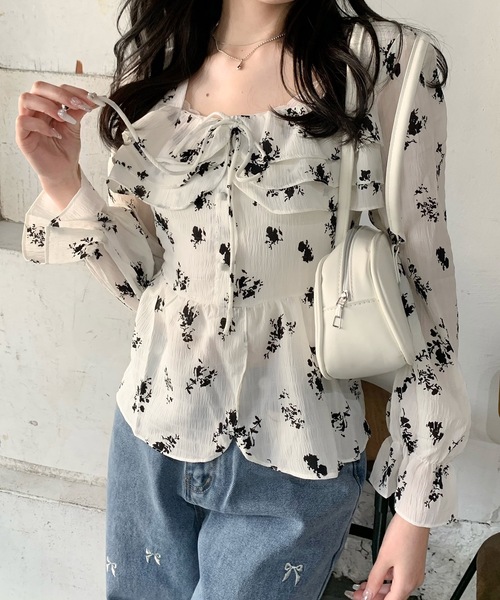 Teem Store(チームストア)の「フロントフリル フラワースクエアネック ブラウス(シャツ/ブラウス・レディース・アイボリー/ホワイト・M/L)」の2枚目の写真