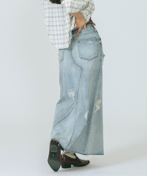 ROSE BUD（ローズバッド）の「DAMEGE DENIM SKIRT（デニムスカート・レディース・ブルー/ピンク・S/M）」の4枚目の写真