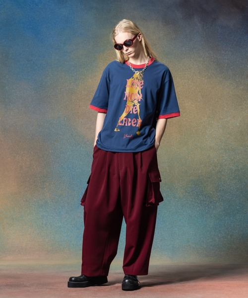 glamb(グラム)の「Reversible T-Shirt / リバーシブルTシャツ(Tシャツ/カットソー・メンズ・イエロー/ネイビー/チャコール・S/M/L)」の6枚目の写真