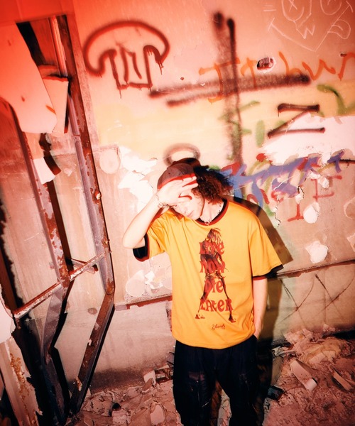 glamb(グラム)の「Reversible T-Shirt / リバーシブルTシャツ(Tシャツ/カットソー・メンズ・イエロー/ネイビー/チャコール・S/M/L)」の16枚目の写真