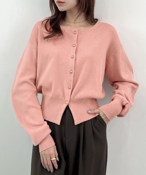 Futier land（フューティアランド）の「《26SS 新作》【新色追加】ゴールドボタンラウンドネックカーディガン（カーディガン/ボレロ・レディース・レッド/ネイビー/ライトベージュ/グレイッシュベージュ/グリーン系その他/グレー/オフホワイト/ピンク・MEDIUM/LARGE）」の7枚目の写真