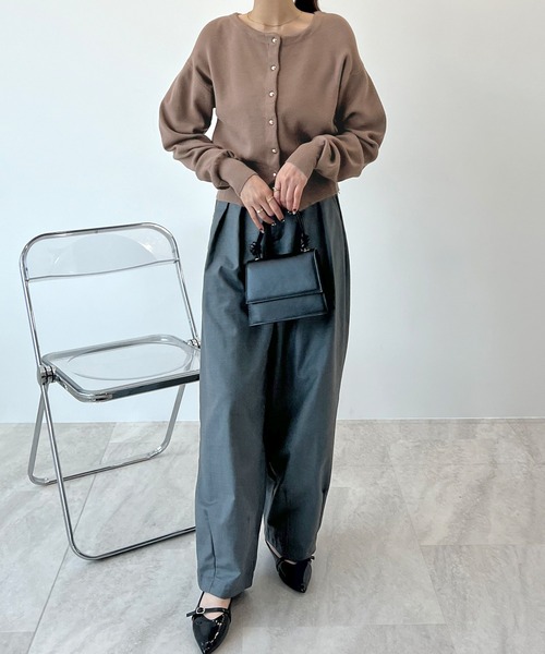 Futier land（フューティアランド）の「《26SS 新作》【新色追加】ゴールドボタンラウンドネックカーディガン（カーディガン/ボレロ・レディース・レッド/ネイビー/ライトベージュ/グレイッシュベージュ/グリーン系その他/グレー/オフホワイト/ピンク・MEDIUM/LARGE）」の22枚目の写真