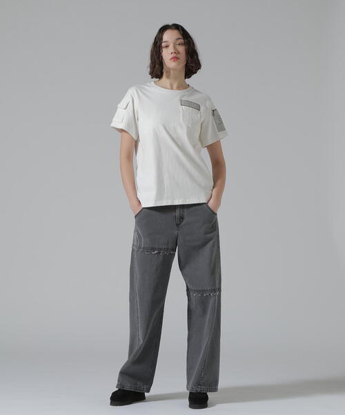 AVIREX(アヴィレックス)の「《50th Anniversary》LEATHER PATCHED FATIGUE T-SHIRT/レザーパッチ ファティーグTシャツ(Tシャツ/カットソー・レディース・ホワイト/ブラック・F)」の18枚目の写真