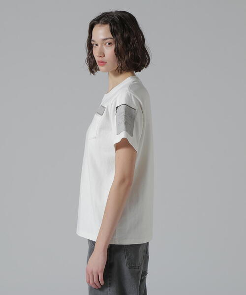AVIREX(アヴィレックス)の「《50th Anniversary》LEATHER PATCHED FATIGUE T-SHIRT/レザーパッチ ファティーグTシャツ(Tシャツ/カットソー・レディース・ホワイト/ブラック・F)」の19枚目の写真