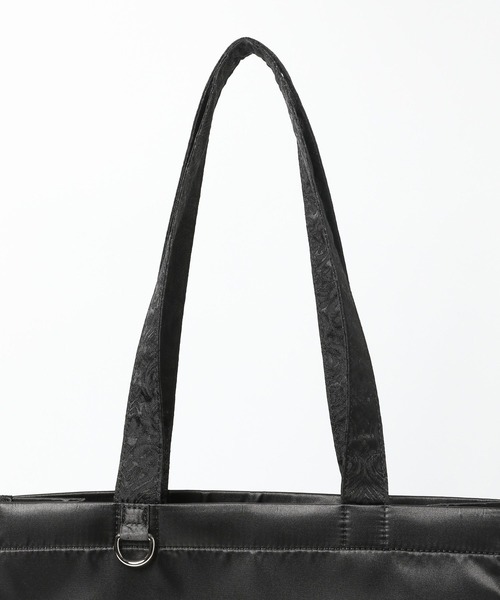 HARE（ハレ）の「マルチポケットカラートートバッグ(HARE)（トートバッグ・レディース・ブラック/レッド/ブルー/グリーン/パープル・FREE）」の21枚目の写真