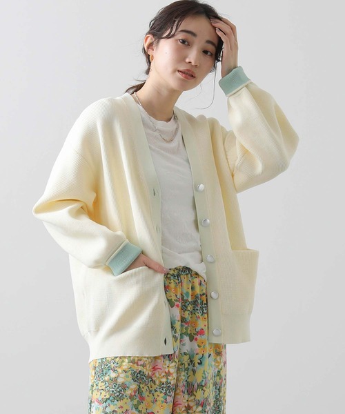 Gready Brilliant（グレディブリリアン）の「スポンジ片畦Ｖネックカーディガン（カーディガン/ボレロ・レディース・ベージュ/アイボリー・FREE）」の10枚目の写真