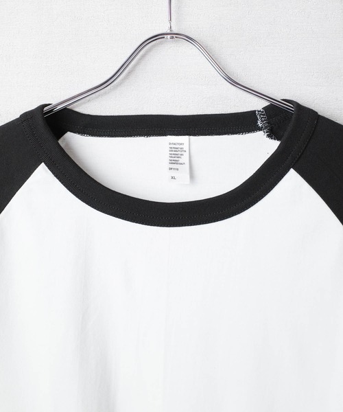 INNOCENT（イノセント）の「【DF001】【D-FACTORY】6.6オンス プレミアム コンフォート ラグランスリーブ Tシャツ（Tシャツ/カットソー・メンズ・ホワイト×ピンク/ホワイト×ブラック/ホワイト×ブルー・LARGE/X-LARGE/MEDIUM）」の8枚目の写真