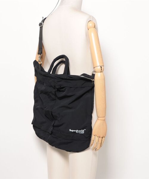 ARCHIVER(アーカイバ)の「【RS】【SUPER THANKS】2WAY HELMET BAG(トートバッグ・レディース・ブラック/ブラック×ホワイト/グレイッシュベージュ/ホワイト×ブラック・FREE)」の9枚目の写真