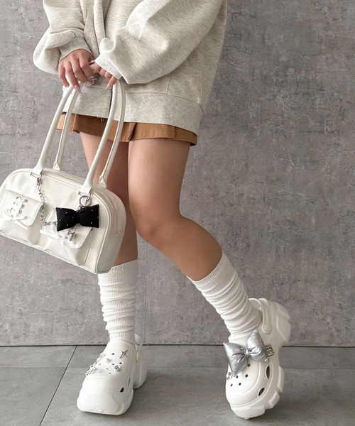 WEGO（ウィゴー）の「WEGO/【25年春夏新作】パーツ付き厚底ラバーサンダル（サンダル・レディース・ブラック/ホワイト・LARGE/MEDIUM/SMALL）」の6枚目の写真