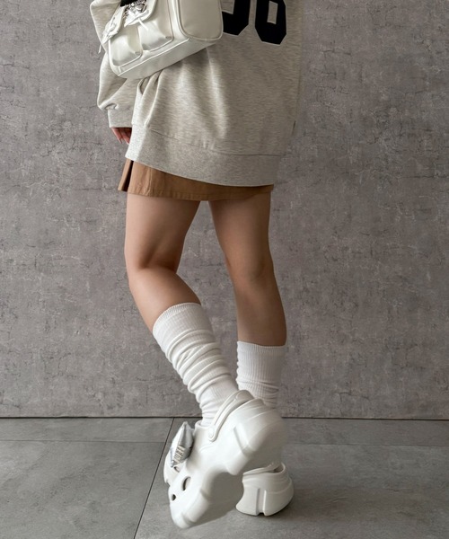 WEGO（ウィゴー）の「WEGO/【25年春夏新作】パーツ付き厚底ラバーサンダル（サンダル・レディース・ブラック/ホワイト・LARGE/MEDIUM/SMALL）」の7枚目の写真