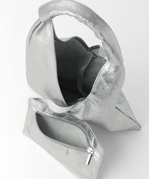 MARLON FIRENZE(マーロンフィレンツェ)の「<MARLON FIRENZE>メタリック レザー ショルダーバッグ(ショルダーバッグ・レディース・シルバー/ライラック・FREE)」の13枚目の写真