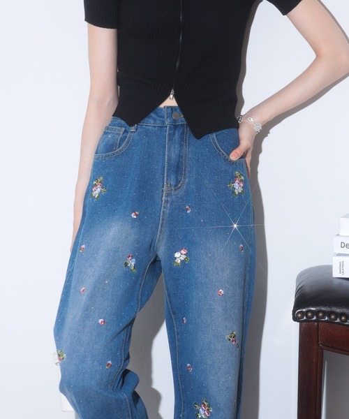 gucchi 蛇と花刺繍デニムパンツ gucchi 蛇と花刺繍デニムパンツ