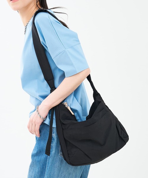 EARTH MADE（アースメイド）の「【WEB限定】【EARTH MADE】7ポケット ショルダーバッグ（ショルダーバッグ・レディース・ライトグレー/ライトベージュ/ブラック・フリー）」の2枚目の写真