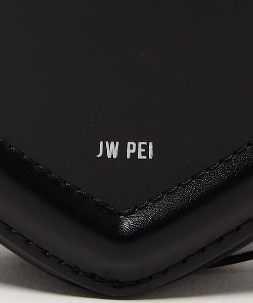 JW PEI（ジェイダブリューペイ）の「＜JW PEI＞Arlene ハートシェイプ ショルダーバッグ（ショルダーバッグ・レディース・ブラック・FREE）」の10枚目の写真