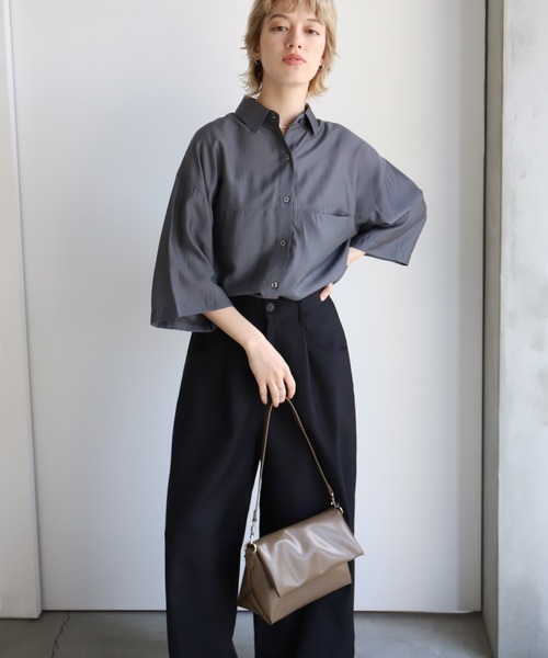 select MOCA（セレクトモカ）の「パフフラップワンハンドルバッグ（ショルダーバッグ・レディース・ブラック/ブラウン/シルバー・FREE）」の6枚目の写真