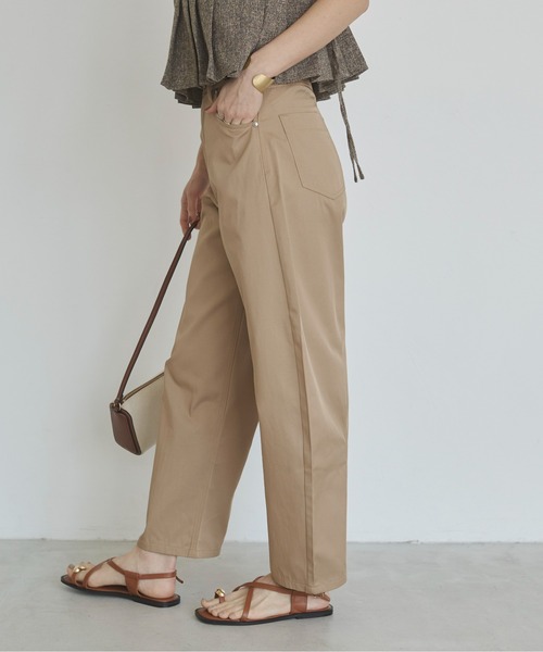 ANGIE(アンジー)の「カーブ チノ パンツ(チノパンツ・レディース・ベージュ・MEDIUM/SMALL/LARGE)」の20枚目の写真