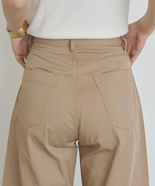 ANGIE(アンジー)の「カーブ チノ パンツ(チノパンツ・レディース・ベージュ・MEDIUM/SMALL/LARGE)」の6枚目の写真