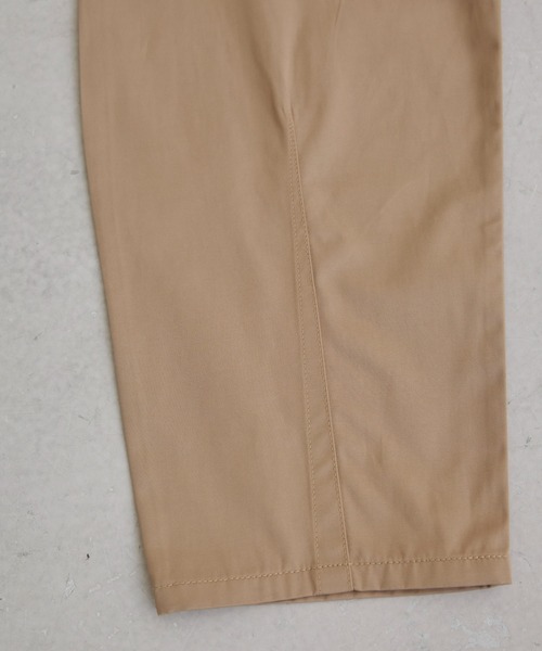 ANGIE(アンジー)の「カーブ チノ パンツ(チノパンツ・レディース・ベージュ・MEDIUM/SMALL/LARGE)」の15枚目の写真