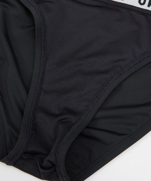 BILLABONG(ビラボン)の「BILLABONG レディース HIGH NECK SHADOW TROPIC BIKINI 水着 【2025年春夏モデル】/ビラボンハイネックビキニ(水着)(水着・レディース・マルチ/ブラック系その他/ブルー・SMALL/MEDIUM/LARGE)」の12枚目の写真