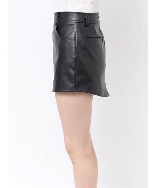 GYDA(ジェイダ)の「フェイクレザースカートライクショートパンツ(スカート・レディース・ブラック・MEDIUM/SMALL/X-SMALL)」の12枚目の写真