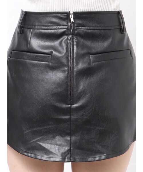 GYDA(ジェイダ)の「フェイクレザースカートライクショートパンツ(スカート・レディース・ブラック・MEDIUM/SMALL/X-SMALL)」の14枚目の写真