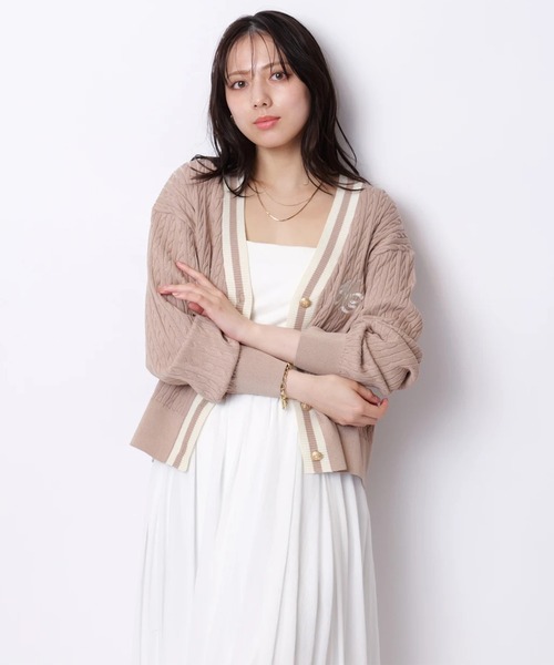 ケーブルゆるカーデ