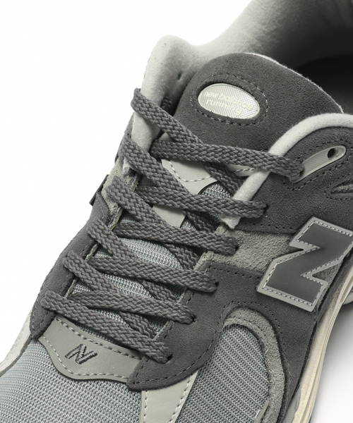 NEW BALANCE(ニューバランス)の「NEW BALANCE(ニューバランス) U2002RCB(スニーカー・メンズ・チャコールグレー・24cm/24.5cm/25cm/25.5cm/26cm/26.5cm/27cm/27.5cm/28cm/28.5cm/29cm)」の6枚目の写真