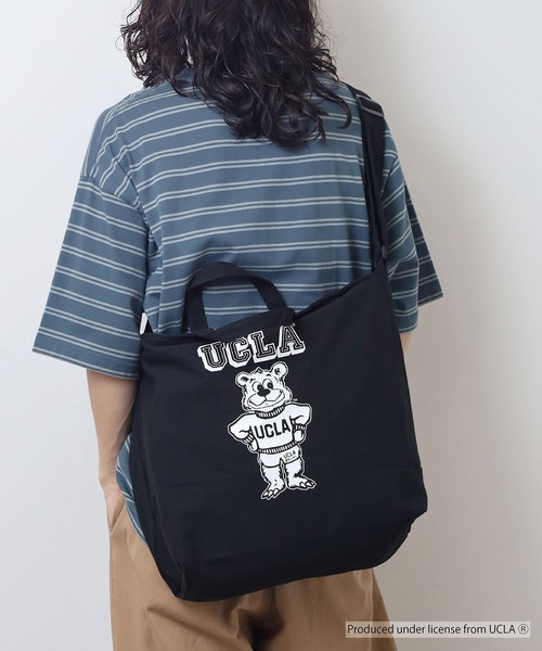 UCLA(ユーシーエルエー)の「UCLA 2WAY SHOUDER TOTE BAG カレッジ スマホポケット(ショルダーバッグ・メンズ・ナチュラル/ブラック・FREE)」の4枚目の写真