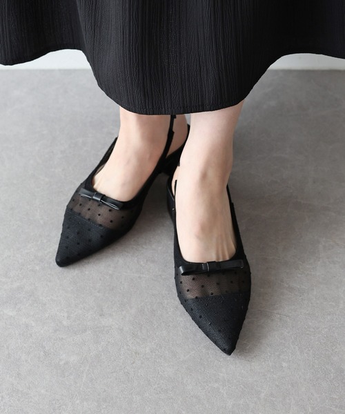 BLUEEAST（ブルーイースト）の「シアードットリボンパンプス（パンプス・レディース・ブラック/ベージュ・MEDIUM/LARGE）」の2枚目の写真