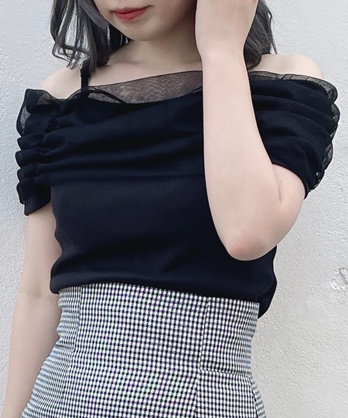 abc une face(アーベーセーアンフェイス)の「チュールオフショルトップス(Tシャツ/カットソー・レディース・ブルー/ブラック/ホワイト・FREE)」の2枚目の写真