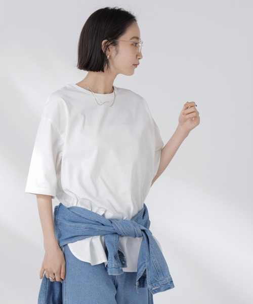 NANO universe(ナノユニバース)の「STORATECH 機能素材ラウンドヘムTシャツ(Tシャツ/カットソー・レディース・ブラック/ホワイト/ベージュ・FREE)」の7枚目の写真
