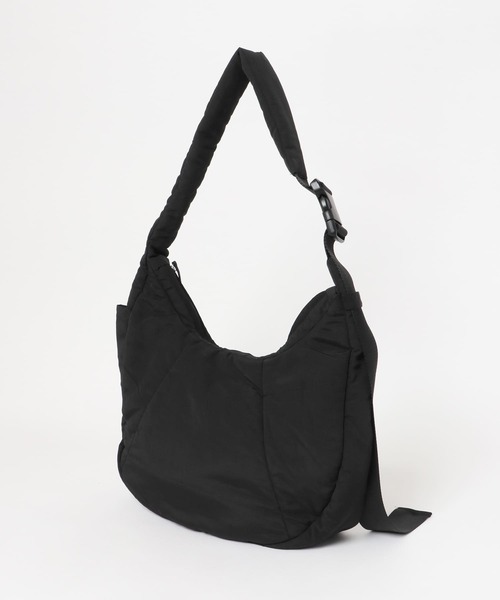 KBF（ケイビーエフ）の「パファーナイロンBAG（ショルダーバッグ・レディース・ブラック/アイボリー・ONE）」の15枚目の写真