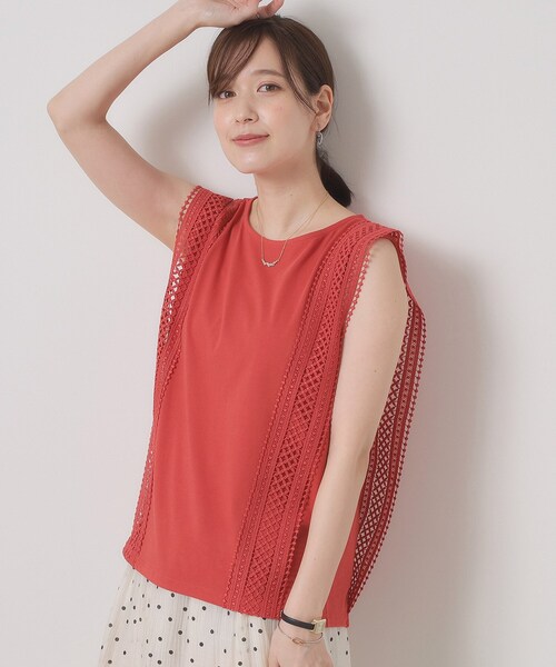 ITS'DEMO（イッツデモ）の「【洗濯機OK】ショルダーレースプルオーバー（Tシャツ/カットソー・レディース・ブラック/オフホワイト/ブルーグリーン/レッド系・00）」の4枚目の写真