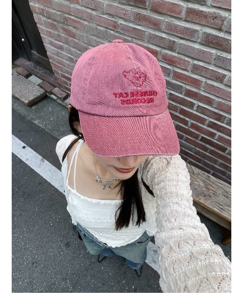THROW by SLY（スローバイスライ）の「THROW MAYU KAKIHATA CAP キャップ（キャップ・レディース・バーガンディー/ブラック・FREE）」の5枚目の写真