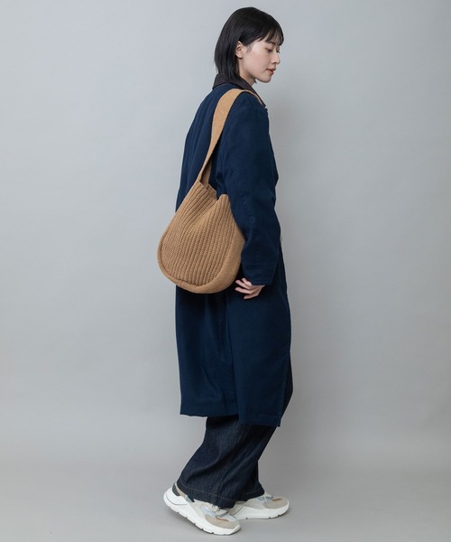 Munich(ミューニック)の「畦編みニットショルダーバッグ(ショルダーバッグ・レディース・ブラック/キャメル/アイボリー・FREE)」の5枚目の写真