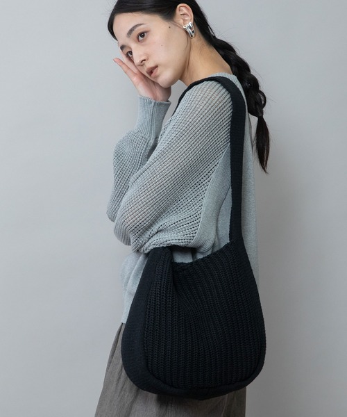 Munich(ミューニック)の「畦編みニットショルダーバッグ(ショルダーバッグ・レディース・ブラック/キャメル/アイボリー・FREE)」の15枚目の写真