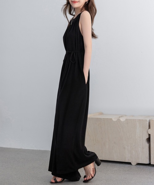 DAY CLOSET(デイ クローゼット)の「レディース 上品でレディな装いに。2WAYウエストマークオールインワンサロペット(サロペット/オーバーオール・レディース・ブラック/ベージュ/オフホワイト/チャコールグレー・M/L)」の11枚目の写真