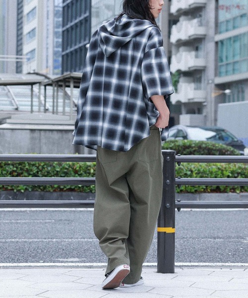 MDR(エムディアール)の「グラデーションチェック柄 フード付き半袖シャツ(シャツ/ブラウス・メンズ・ブラック/オフホワイト・M/L)」の12枚目の写真