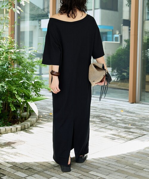 RIVE DROITE（リヴドロワ）の「【新色追加！】【MONN.:.(モン)】オープンネックワンピース（ワンピース・レディース・ブラック/チャコールグレー/ネイビー・36/38）」の22枚目の写真