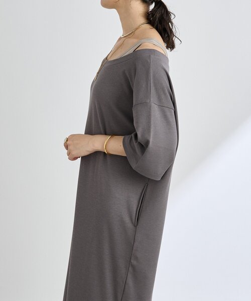 RIVE DROITE（リヴドロワ）の「【新色追加！】【MONN.:.(モン)】オープンネックワンピース（ワンピース・レディース・ブラック/チャコールグレー/ネイビー・36/38）」の12枚目の写真