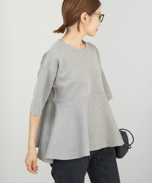 IENA（イエナ）の「Debussyペプラムプルオーバー（ニット/セーター・レディース・グレー/アイボリー・FREE）」の15枚目の写真