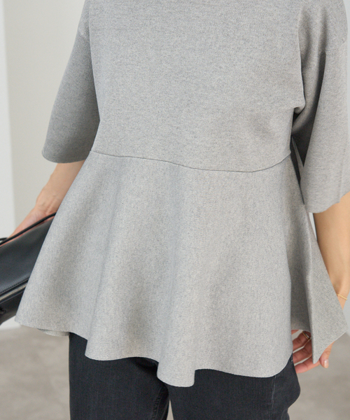 IENA（イエナ）の「Debussyペプラムプルオーバー（ニット/セーター・レディース・グレー/アイボリー・FREE）」の18枚目の写真