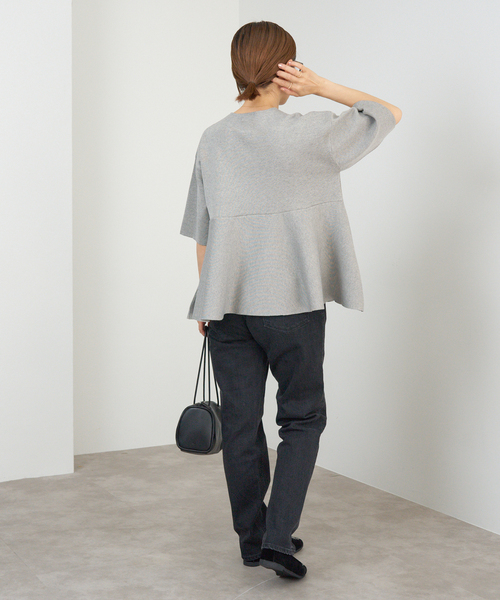 IENA（イエナ）の「Debussyペプラムプルオーバー（ニット/セーター・レディース・グレー/アイボリー・FREE）」の22枚目の写真