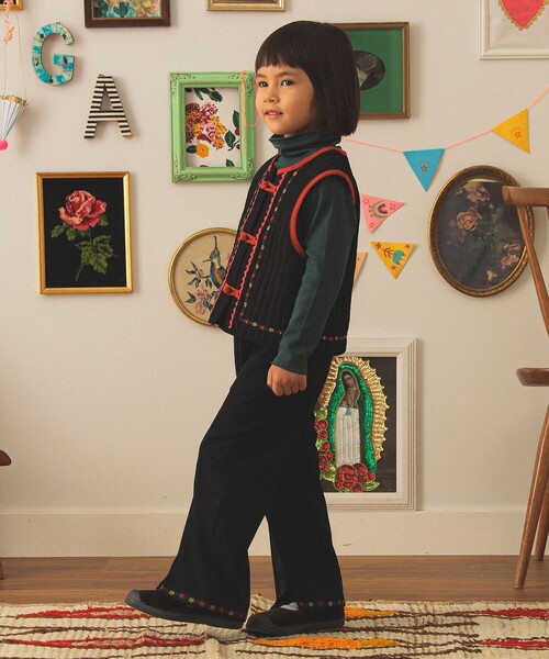 こども ビームス（コドモビームス）の「チロリアン カット パンツ 2025FW（90～140cm）（その他パンツ・キッズ・ブラック/オレンジ系その他6・90/100/110/120/130/140）」の5枚目の写真