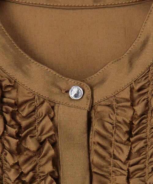 MICO COULIER（ミコクリエ）の「シルキーローンフリルブラウス（シャツ/ブラウス・レディース・ブルー/チャコールグレー/ブラウン・38）」の16枚目の写真